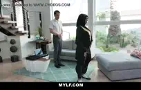 حصلت بافي على جسد ساخن يبلغ من العمر 18 عامًا ، لكنها أصبحت أكثر قرونًا من أي وقت مضى. لا يمكنها الانتظار للوصول إلى المنزل وممارسة الجنس مع نفسها بلا معنى مع هزازها المفضل.