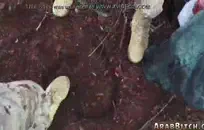 الدباغة ذات الشعر البني تحب أن تضاجع رجلها العجوز بقوة.