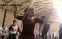 الأخت تحب ركوب ديك الأخوة أثناء نومه.