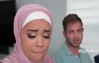 تم تدمير جميع طيور الياسمين الداخلية والأحمق، مما أدى إلى سكب كميات كبيرة من القذف.