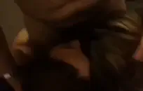 أماندا مارس الجنس بوسها المشعر بينما تم طرحها في keezmoviescom.