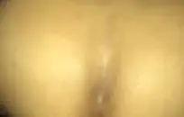 النسخة العامية الإباحية القذرة ماما ثدي حليبي تركب القضيب مثل المحترفين بينما تعطي أقذر المص على الإطلاق