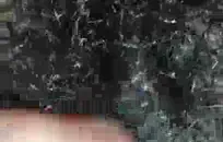 هذه الشقراء الشابة المثيرة تنزل عن طريق أخذ حمام ساخن، ثم تضرب بجنون مع صديقها.