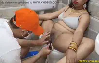 زوجة الساخنة الغش الزوجة الداعر مع الديك الأسود.