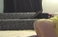 شقراء الساخنة مع الحمار ضيق تموجات مثل مجنون في حين أنها تحصل على صدم من قبل الديك سميكة.