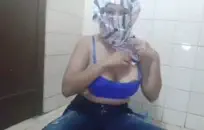 عاهرة آسيوية ساخنة تحصل على اثنين من موانئ دبي وتمتص وتبتلع نائب الرئيس