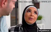 يوكاري هي العاهرة الأفضل عندما يتعلق الأمر بمص القضيب، فهي أستاذة في المص