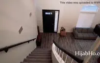 قام هؤلاء الرجال بضرب تلك الفتاة الساخنة وملأوا مهبلها بالنائب.