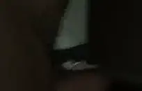 سخيف فتاة شقراء ساخنة تحصل على الحمار مارس الجنس من قبل صديقتها المثيرة ، التي تستخدم شريطًا صاخبًا على دسار لقصف كسها الضيق.